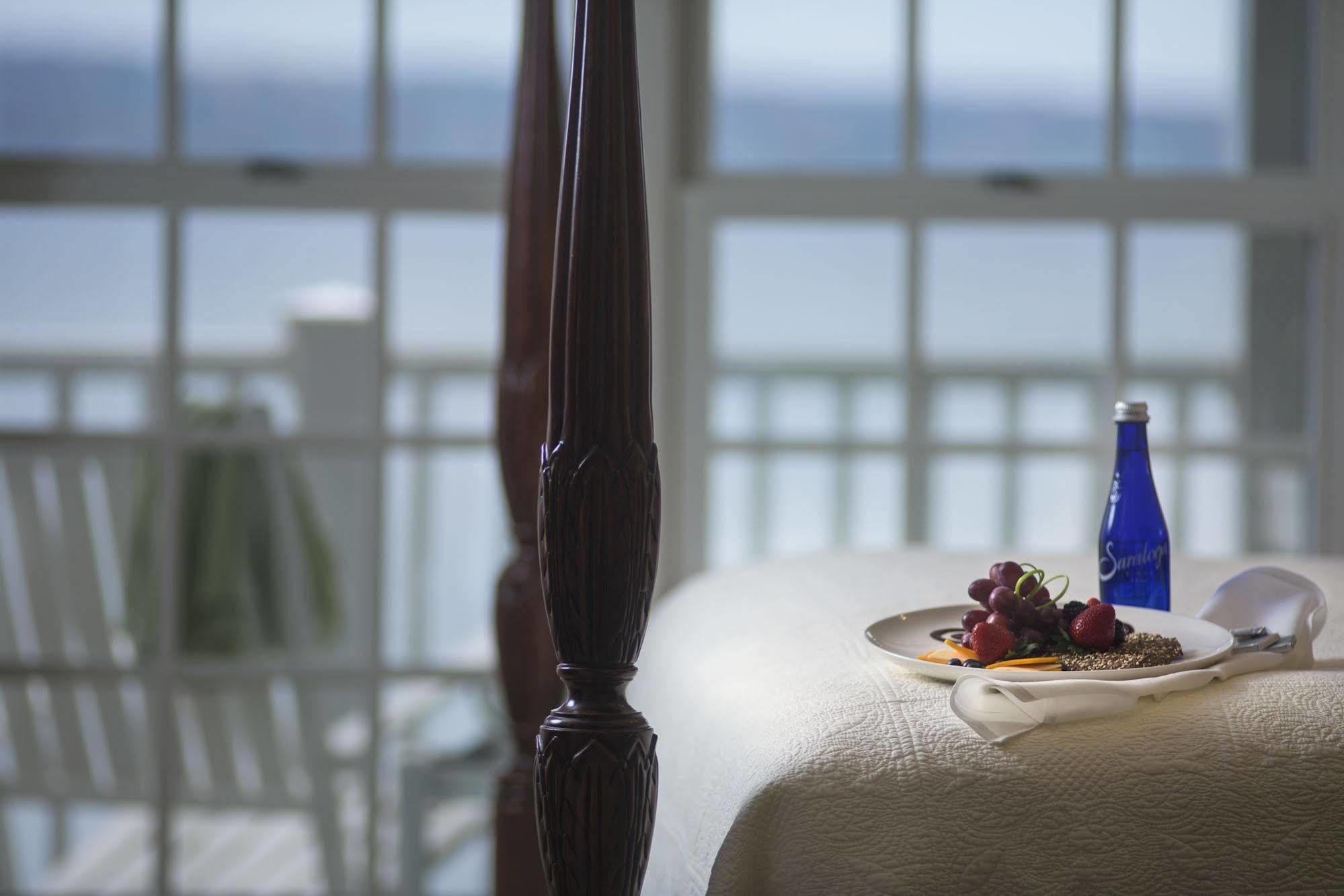 The Geneva Inn Лейк Дженива Экстерьер фото